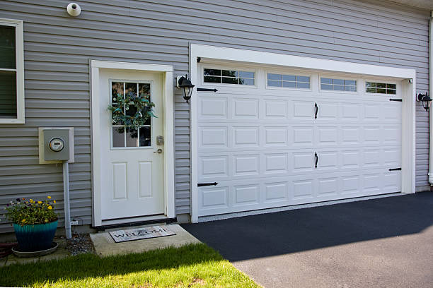 24/7 Emergency Garage Door Panel Replacement experts in West Point, NE